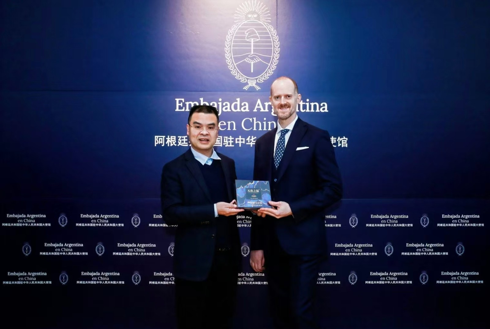 һ�ݲ�6300Ԫ�����޵�֮�ۡ��ݳ��й�Ʒ��ʱ������