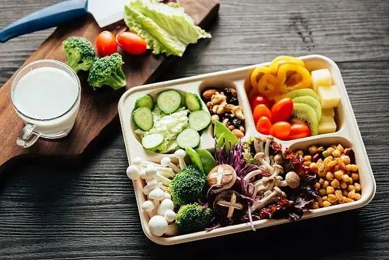 郭颖博医生：想要降低肌酐，吃药的同时，也要做好这四件事